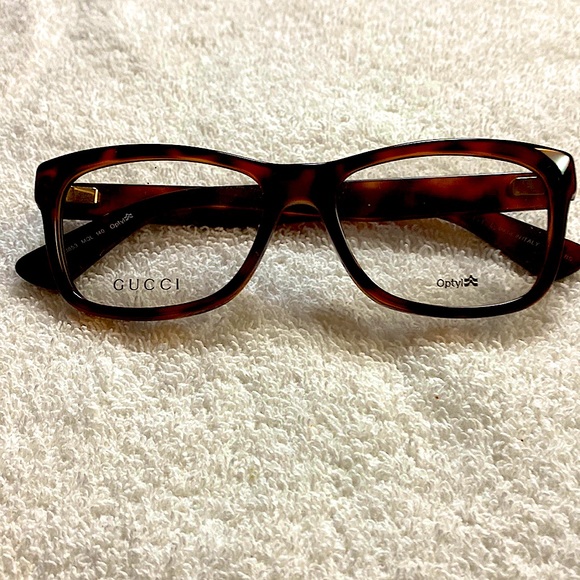 Handsome never used Gucci frame for proscription. - Picture 1 of 6